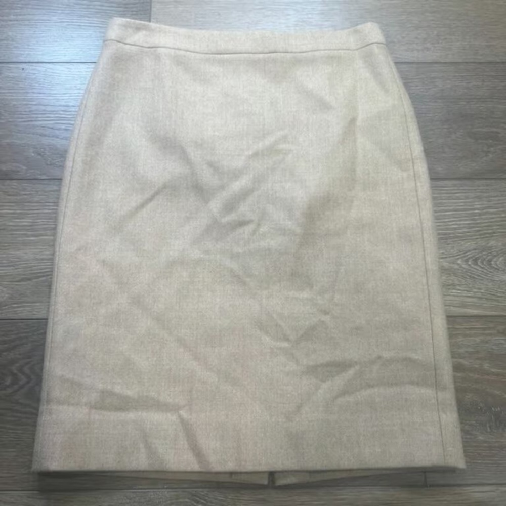 Elegant Cream Pencil Skirt